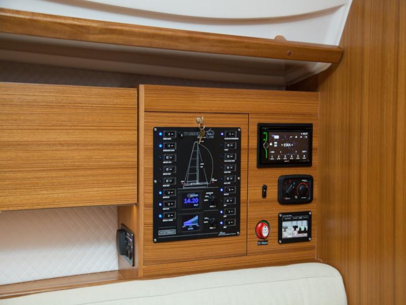 Book yachts online - sailboat - Maxus 33.1 RS Prestige - KATE - rent