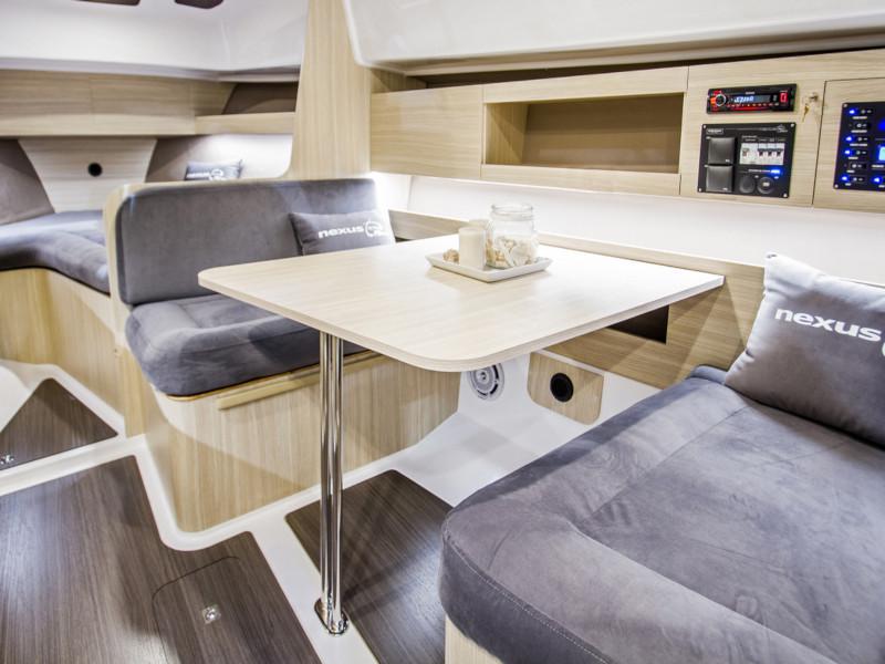 Book yachts online - motorboat - Nexus Revo 870 Prestige +/1cab - SOL - rent