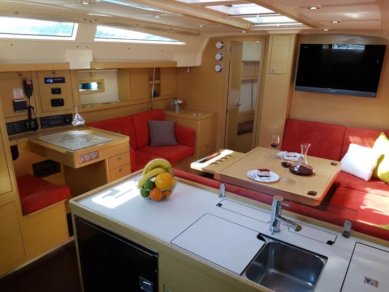 Book yachts online - sailboat - Elan 450 Performance - Eviva I - rent