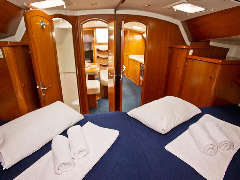 Book yachts online - sailboat - Sun Odyssey 45.2 - Iole - rent