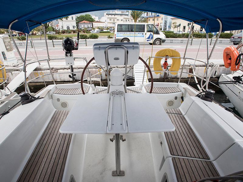 Book yachts online - sailboat - Sun Odyssey 36i - Lauren - rent