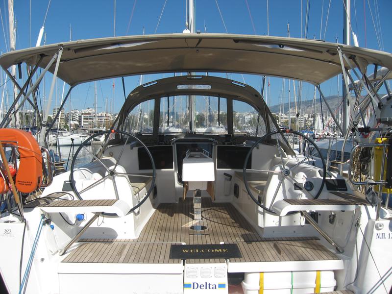 Book yachts online - sailboat - Dufour 382 GL - Delta - rent