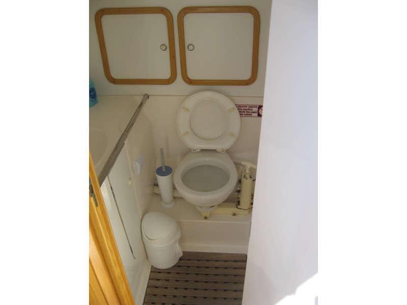 Book yachts online - sailboat - Feeling 39 - Gitana - rent