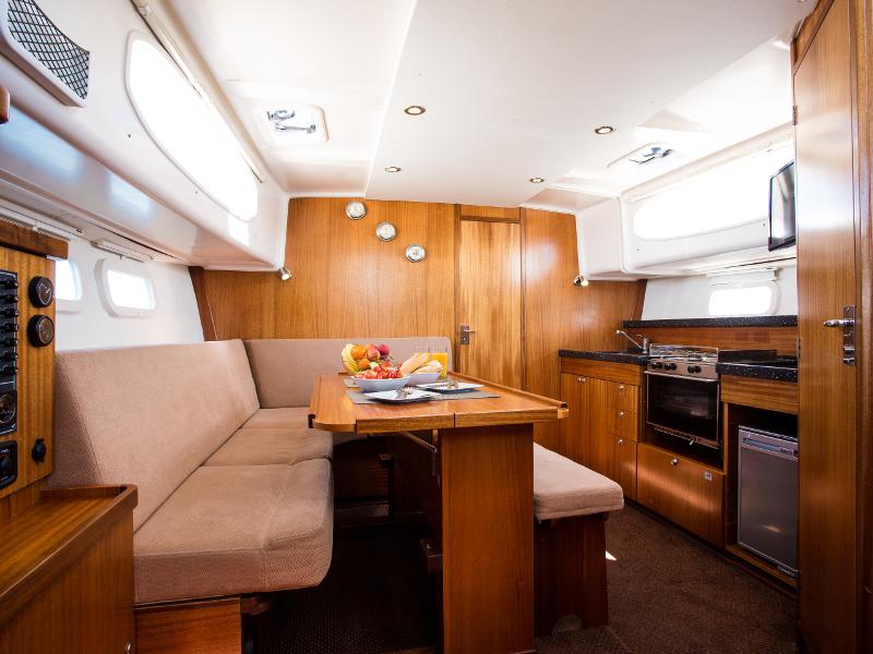 Book yachts online - motorboat - Nautika 1000 VIP - Nautika 1000 VIP - rent