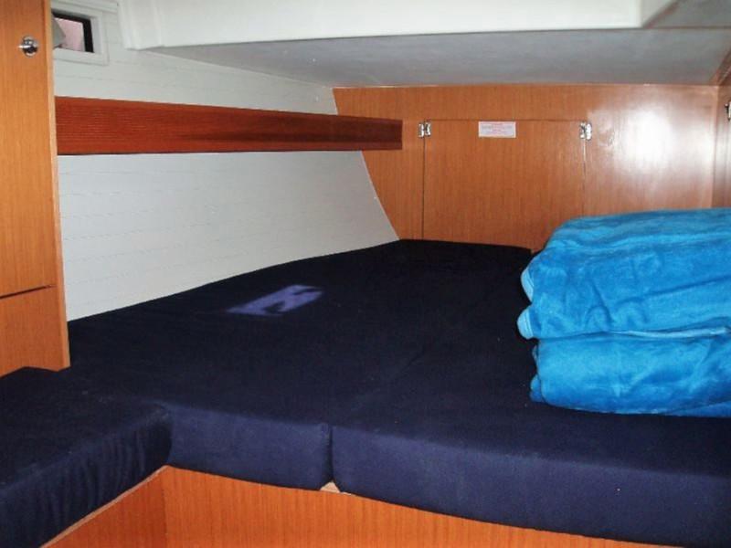 Book yachts online - sailboat - Bavaria 45 - Irida - rent