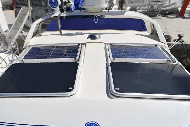 Book yachts online - motorboat - Nimbus 320 Coupe - Go Goo - rent