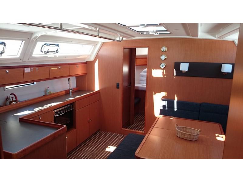 Book yachts online - sailboat - Bavaria Cruiser 46 - Olivia - rent
