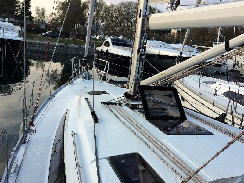 Book yachts online - sailboat - Bavaria Cruiser 41 - Gaia - rent