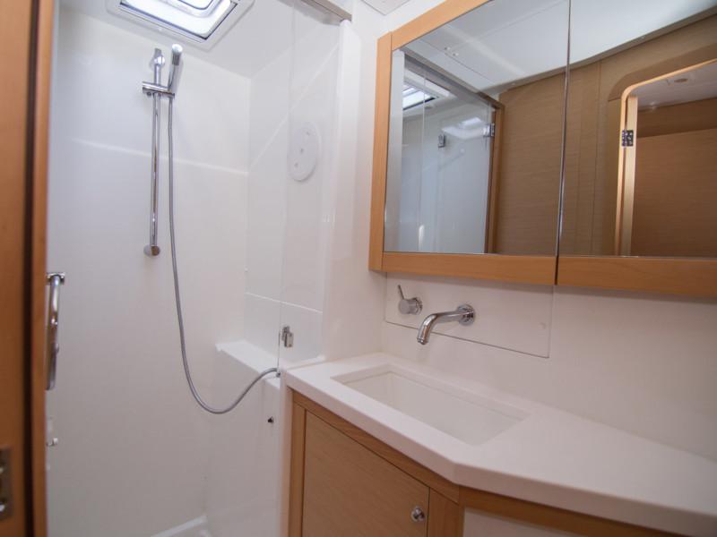 Book yachts online - catamaran - Lagoon 450 - Northern Breeze - rent