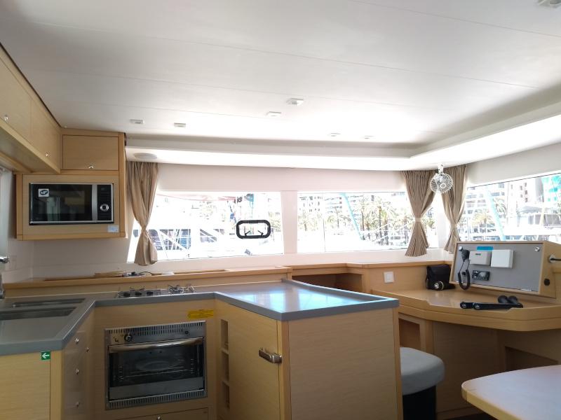 Book yachts online - catamaran - Lagoon 450 - Swedish Lady (SUNDAY TO SUNDAY) - rent