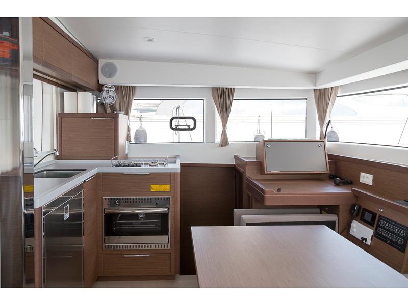Book yachts online - catamaran - Lagoon 40 - Nathalie (SUNDAY TO SUNDAY) - rent