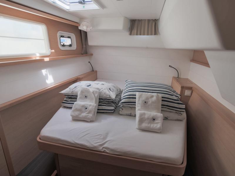 Book yachts online - catamaran - Lagoon 450 - Ariel - rent