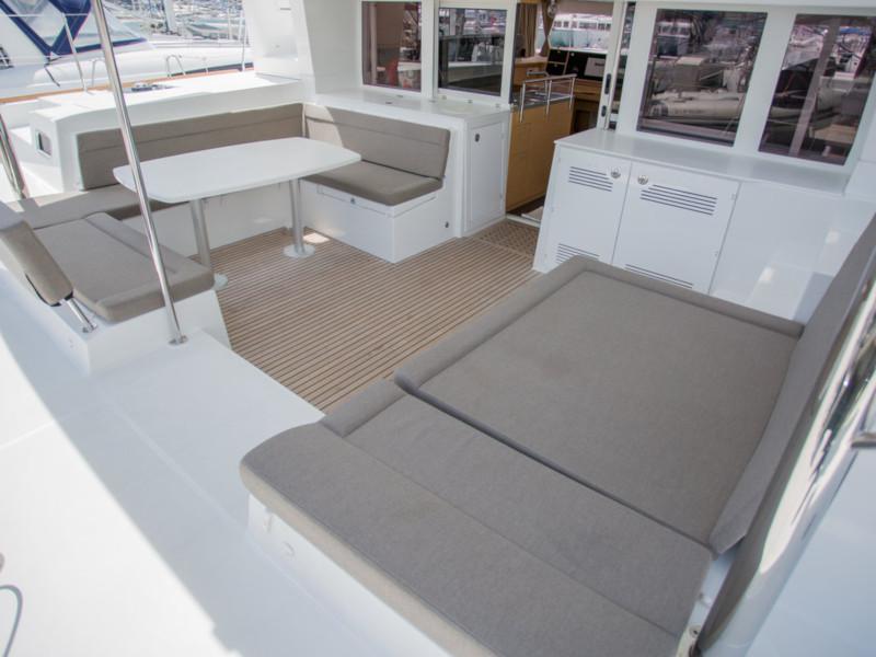 Book yachts online - catamaran - Lagoon 450 - Ariel - rent