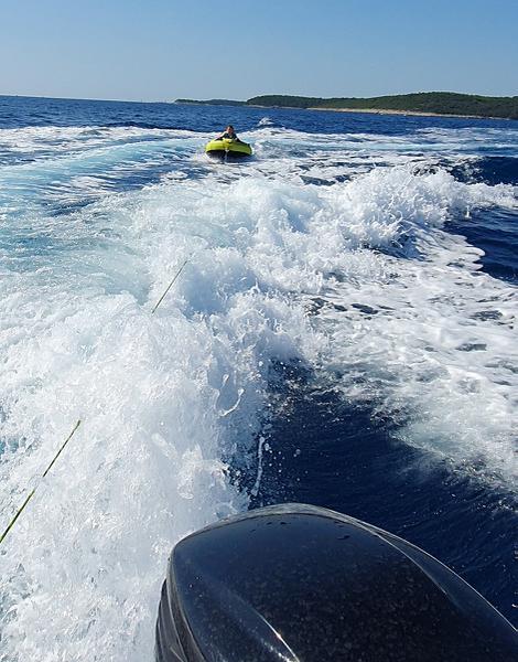 Book yachts online - motorboat - Beneteau Flyer 8 SUNdeck - LUCY - rent