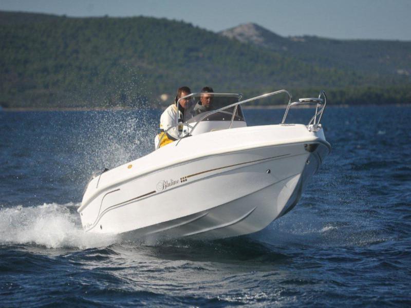 Book yachts online - motorboat - Bluline 19 Open - B19 - rent