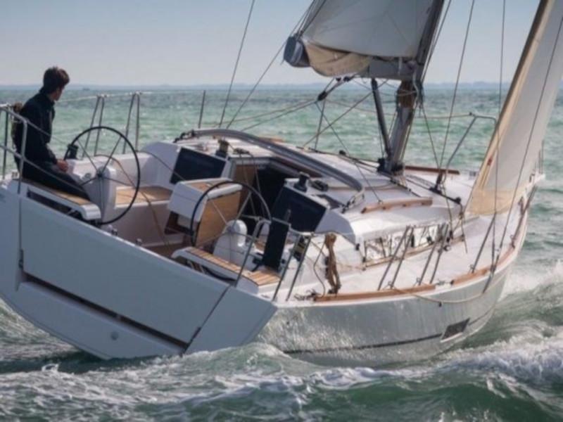 Book yachts online - sailboat - Dufour 360 Grand Large - Blue Mares - rent