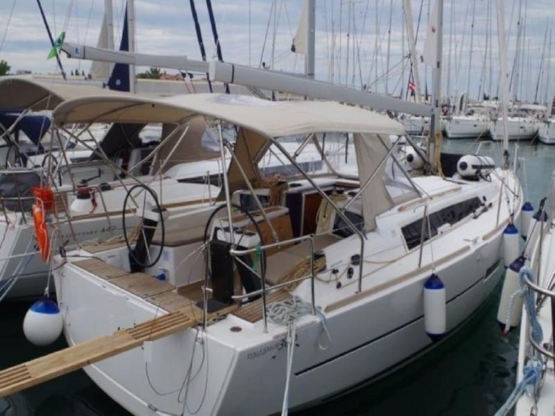 Book yachts online - sailboat - Dufour 360 Grand Large - Blue Mares - rent