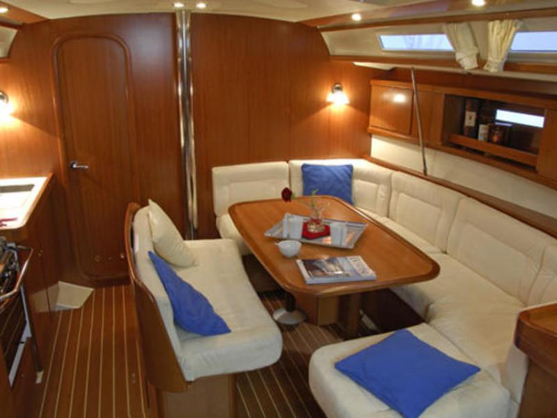 Book yachts online - sailboat - Dufour 425 GL - Al- Borany - rent