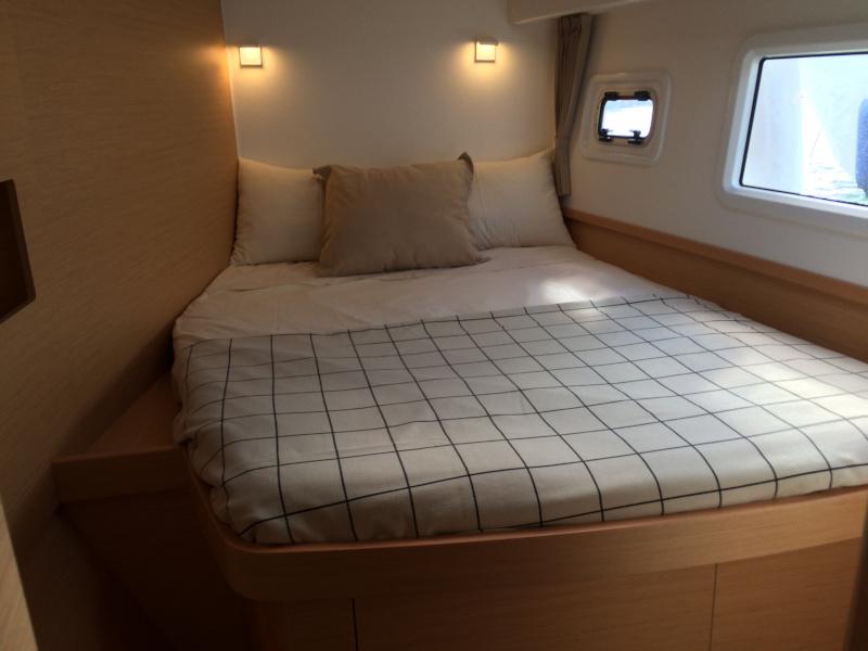 Book yachts online - catamaran - Lagoon 42 - Genista II - rent