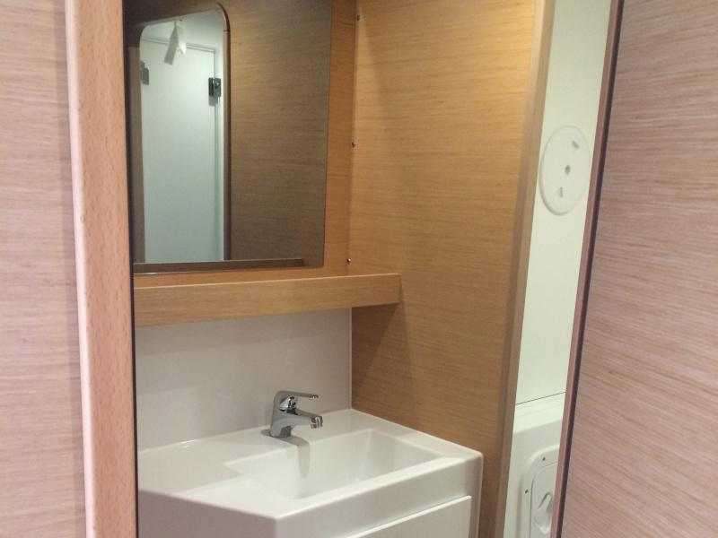 Book yachts online - catamaran - Lagoon 42 - Genista II - rent