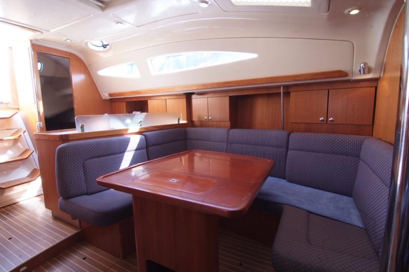 Book yachts online - sailboat - Elan 384 Impression - ALHAMBRA - rent