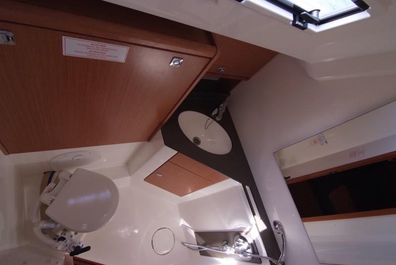 Book yachts online - sailboat - Bavaria Cruiser 46 - GARBIN - rent