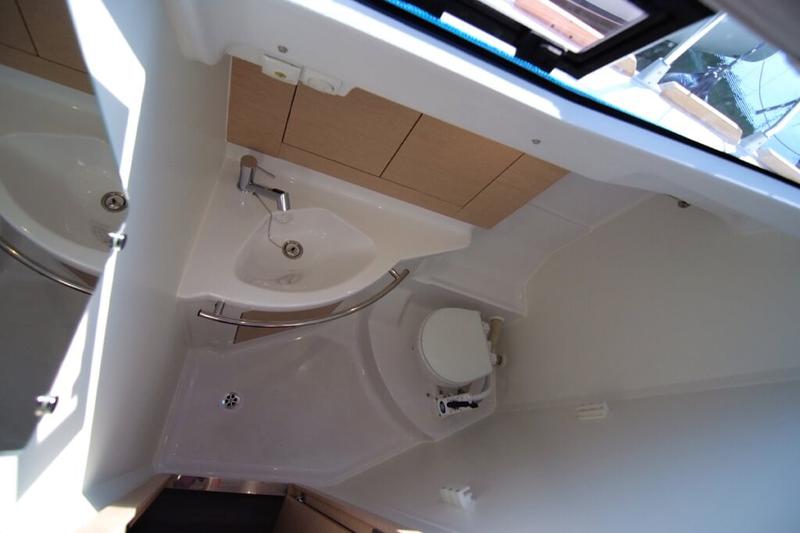 Book yachts online - sailboat - Elan 40 Impression - DESIDERIA - rent