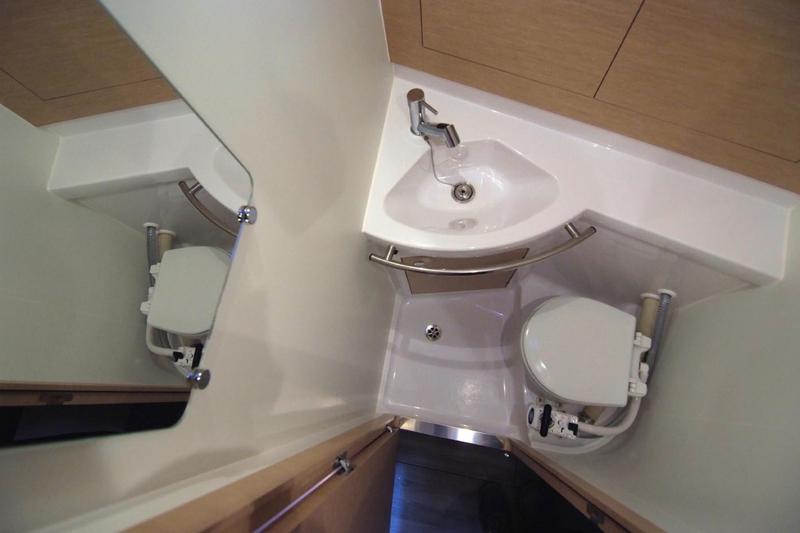 Book yachts online - sailboat - Elan 40 Impression - DESIDERIA - rent