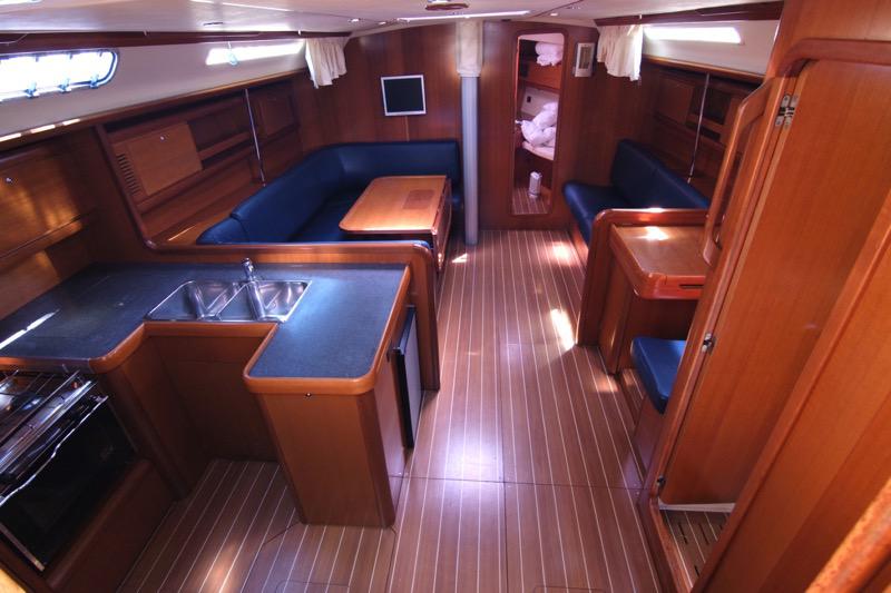 Book yachts online - sailboat - Grand Soleil 50 - MODRA  - rent
