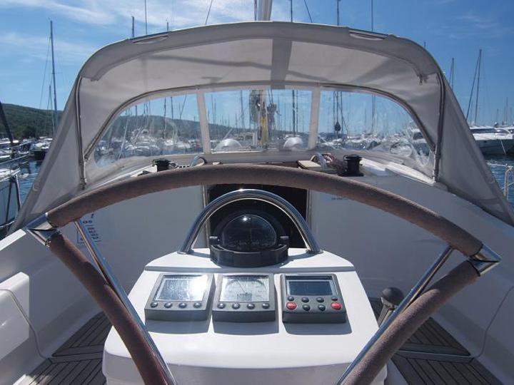 Book yachts online - sailboat - Elan 344 - LUNA  - rent