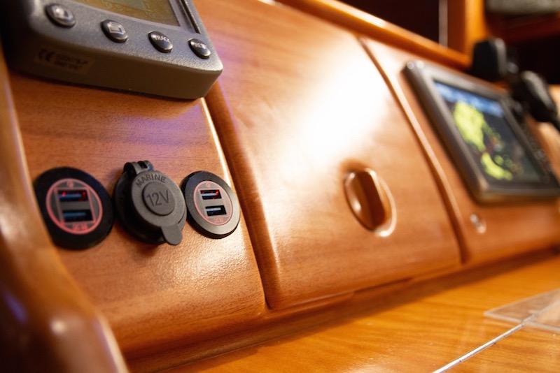 Book yachts online - sailboat - Bavaria 46 Cruiser - SIRIUS I - rent