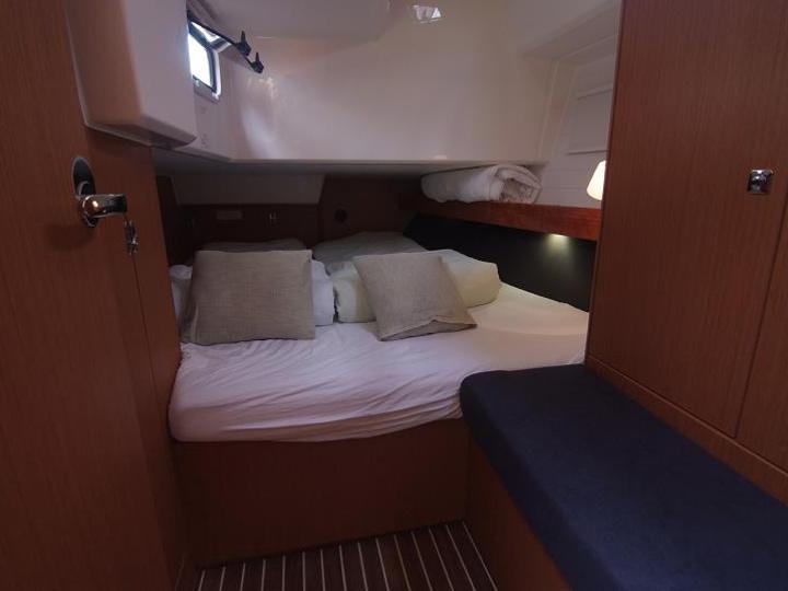 Book yachts online - sailboat - Bavaria Cruiser 41 - LEVANT - rent