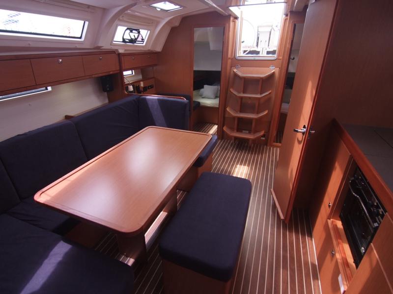 Book yachts online - sailboat - Bavaria Cruiser 41 - LEVANT - rent