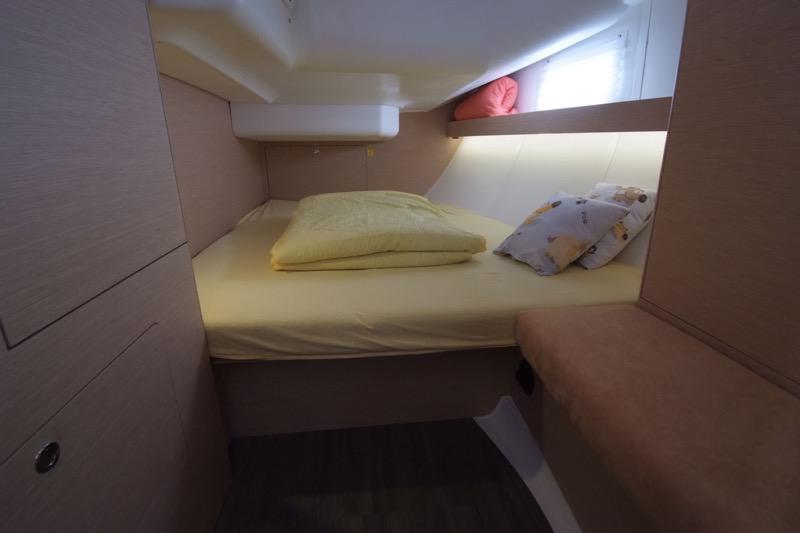 Book yachts online - sailboat - Elan 45 Impression - HEIDI  - rent