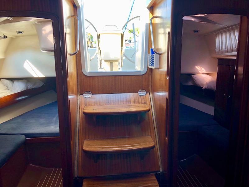 Book yachts online - sailboat - Bavaria 44 - Mind the Step - rent