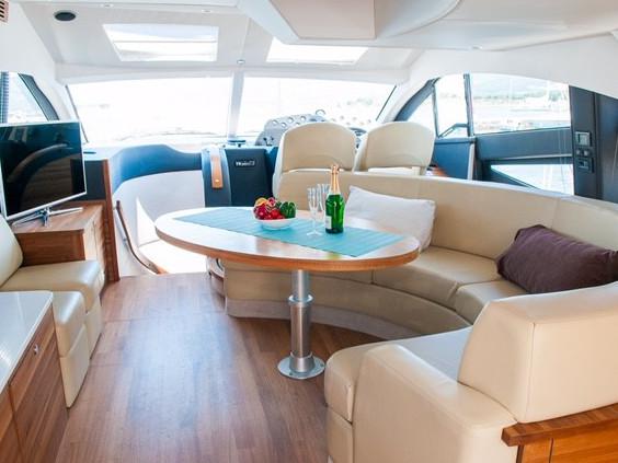Book yachts online - motorboat - Sealine T 50 - Maja 2 - rent