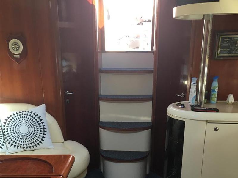 Book yachts online - motorboat - Fairline Targa 48 - La Pietra - rent