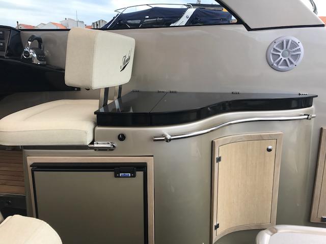 Book yachts online - motorboat - Mirakul 30 HT - Blowfish - rent