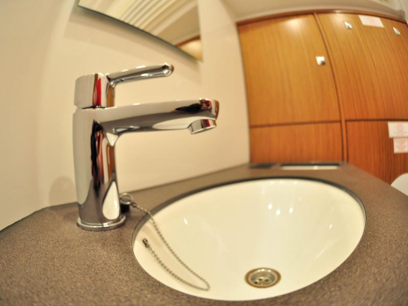 Book yachts online - sailboat - Bavaria  42 Cruiser - Melia - rent