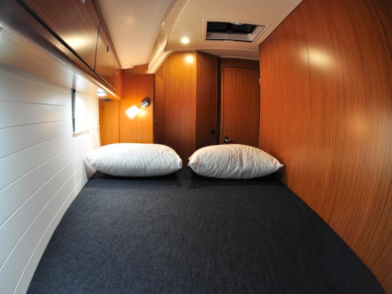 Book yachts online - sailboat - Bavaria  42 Cruiser - Melia - rent