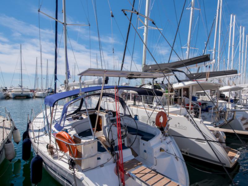 Book yachts online - sailboat - Bavaria 38 - Arcturos - rent
