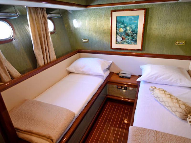 Book yachts online - motorboat - M/Y Blanka - M/Y Blanka - rent