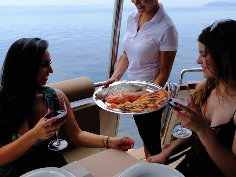 Book yachts online - motorboat - M/Y Blanka - M/Y Blanka - rent