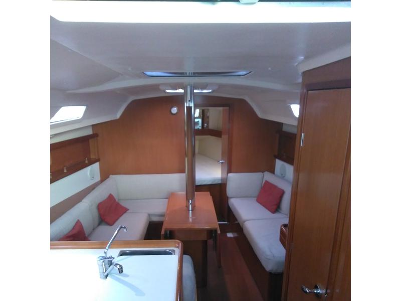 Book yachts online - sailboat - Oceanis 34 - Mamma mia - rent
