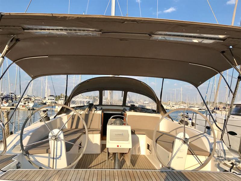 Book yachts online - sailboat - Bavaria Cruiser  51 - Skyfall - rent