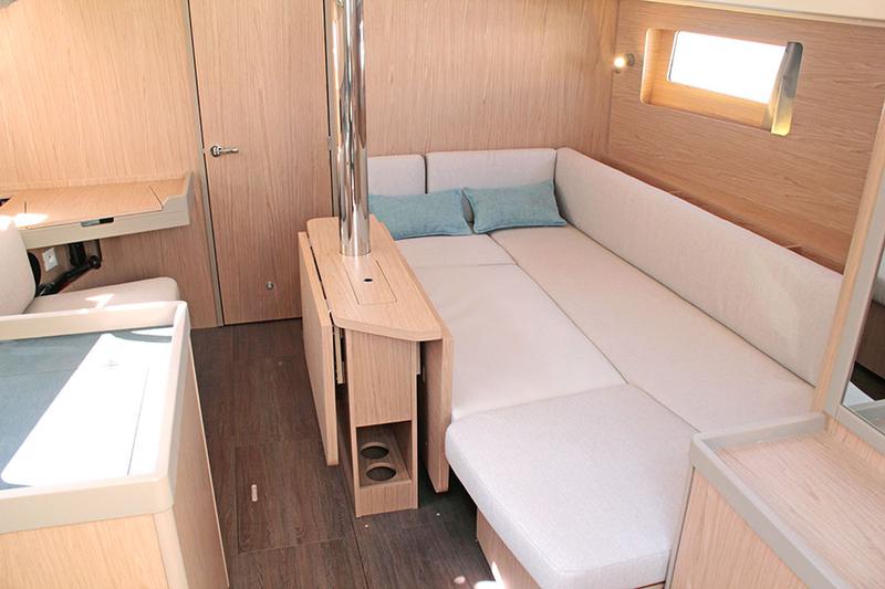 Book yachts online - sailboat - Oceanis 41.1 (2 Heads) - UNDER PRESSURE - rent