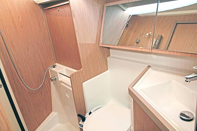 Book yachts online - sailboat - Oceanis 41.1 (2 Heads) - OASIS - rent