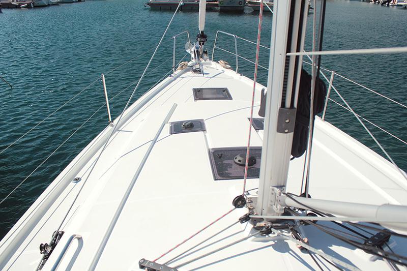 Book yachts online - sailboat - Oceanis 41.1 (2 Heads) - OASIS - rent