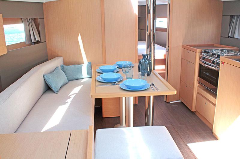 Book yachts online - sailboat - Oceanis 38.1 - BOHEMIAN RHAPSODY - rent