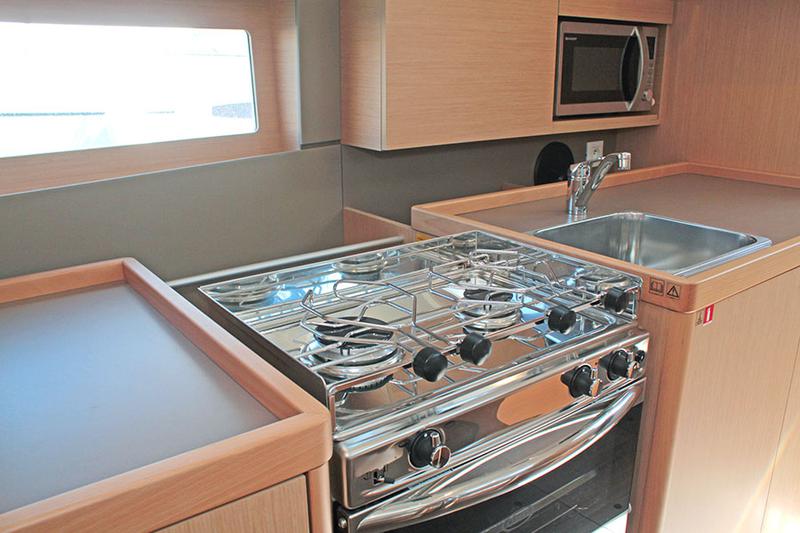 Book yachts online - sailboat - Oceanis 38.1 - BOHEMIAN RHAPSODY - rent